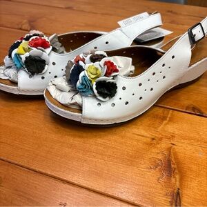 Spring Step Size 10 Sandals New In The Box